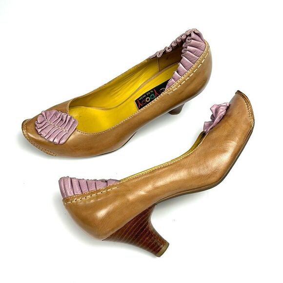 Everybody by EZ Moda Leather Tan with Lavender Accents Pumps Heels 38 US 7,5 - Picture 1 of 16